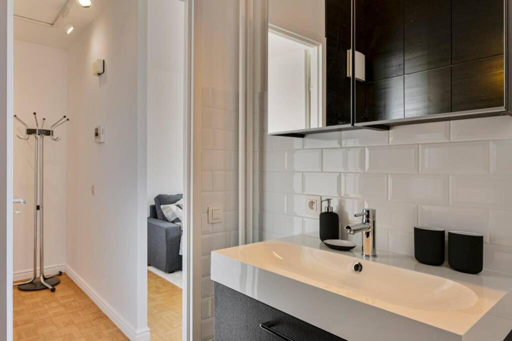 New-York Style Studio Lägenhet Antwerpen Exteriör bild