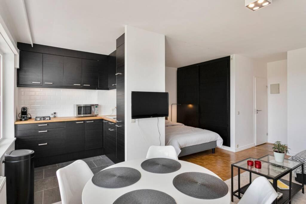 New-York Style Studio Lägenhet Antwerpen Exteriör bild